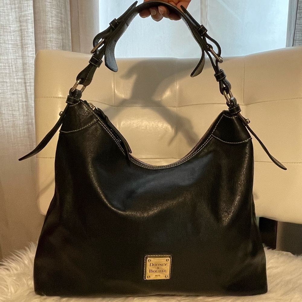 Dooney & Bourke Pebble Grain Hobo Shoulder purse